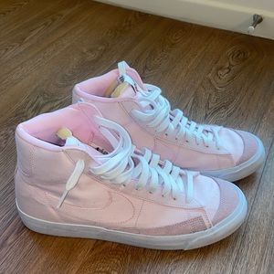 Pink high top Nike’s